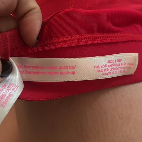 Wear Everywhere Super Push-Up Bra - Picture 8 of 8